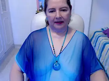 Stripchat Adult Webcam of leonela_69