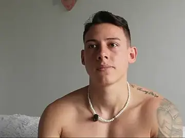 Stripchat Free Live Porn of Muscle_King_Cum