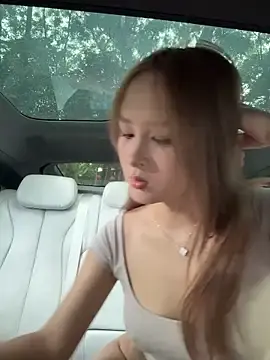 Stripchat Live Porn of yuki_june
