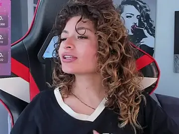 Stripchat Free Porn Cam of Emily_fiori