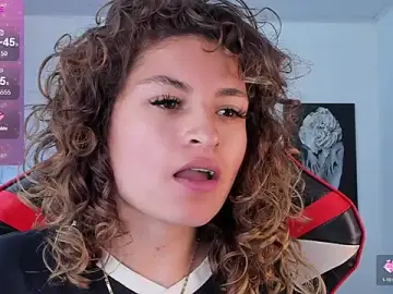 Stripchat Adult Webcam of Emily_fiori