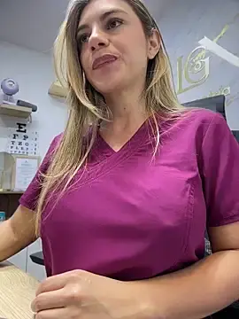 Stripchat Free Porn Cam of alicee16