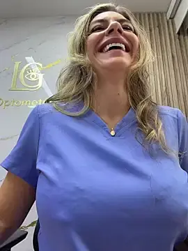Stripchat Free Porn Cam of alicee16