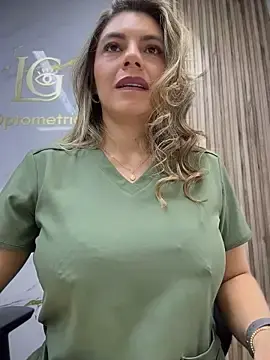 Stripchat Free Live Porn of alicee16