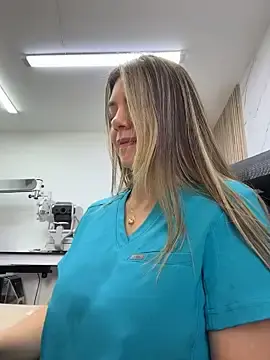 Stripchat Live Porn of alicee16