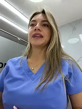 Stripchat Live Sex Cam of alicee16