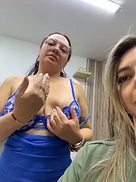 Stripchat Watch Live Sex Cams of alicee16