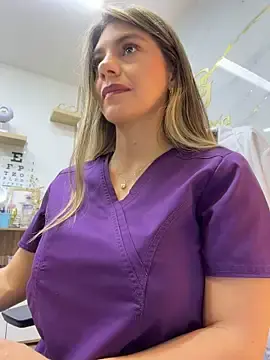Stripchat Live Sex Cam of alicee16