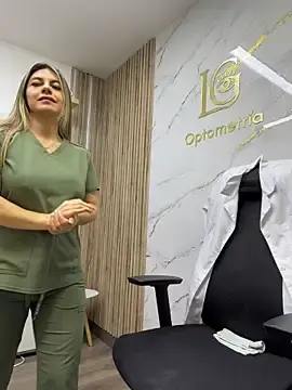 Stripchat Free Porn Cam of alicee16