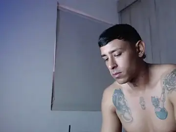 Stripchat Free Porn Cam of felipelopezz23
