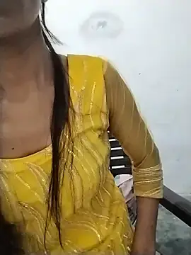 Stripchat Adult Video Chat of Cute-Naavya