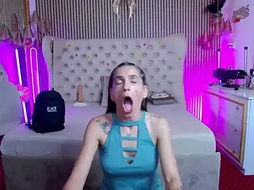 Stripchat Live Sex of PlayfulShow