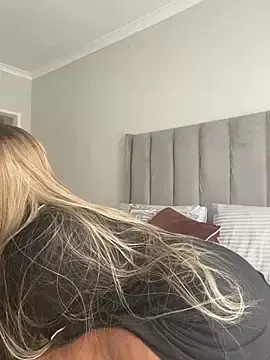 Stripchat Watch Live Sex Cams of Amberr_Roose