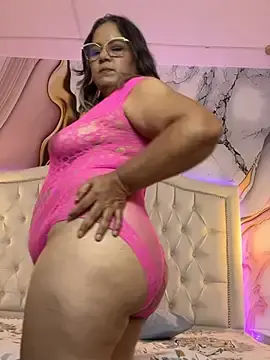 Stripchat Adult Video Chat of Lucy_Milf_474