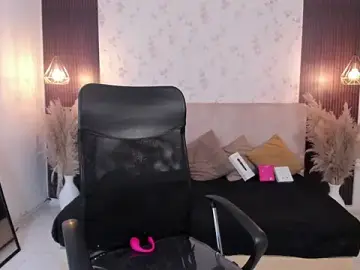 Stripchat Best Webcam of emy__ly