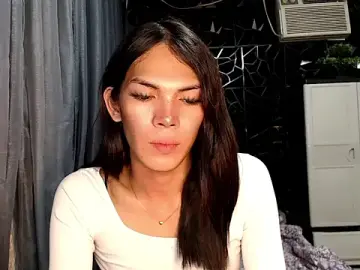 Stripchat Live Sex Cam of GORGEOUS_CARMEE