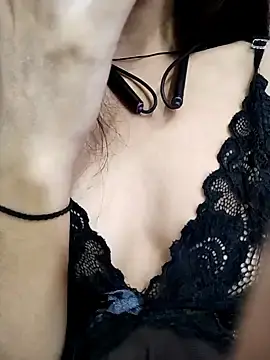 Stripchat Live Sex Cam of Kiritika_1