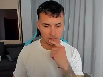 Stripchat Nude Webcam of MatMalonne
