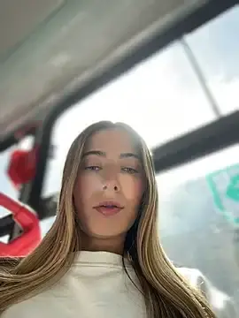 Stripchat Live Porn of kloe__t18