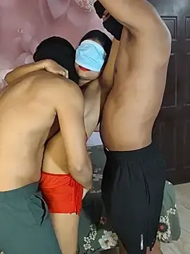 Stripchat Sex Cam of 3SomeKings