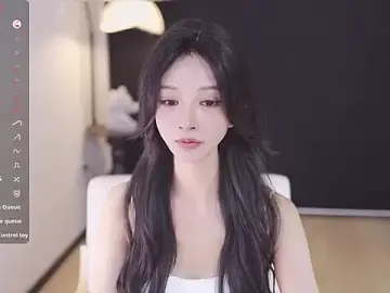 Stripchat Live Sex Cam of 2Zoe