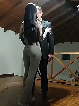 Stripchat Sex Cam of Elnonoykeila77
