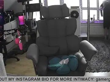 Stripchat Live Porn of Gamergirl-Linela