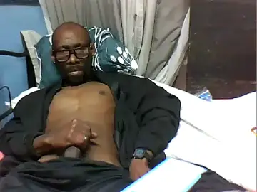 Stripchat Free Porn Cam of Toyboya6
