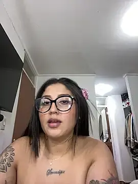Stripchat Adult Webcam of croftsmila
