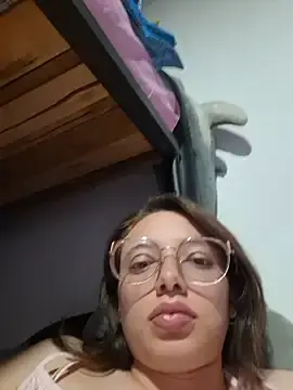 Stripchat Sex Cam of linda-schmidt