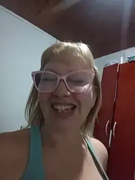 Stripchat Free Porn Cam of SexyMilf1211