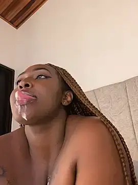 Stripchat Live Sex Cam of emilyrojas