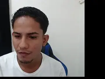 Stripchat Nude Webcam of sexy_latinas_69
