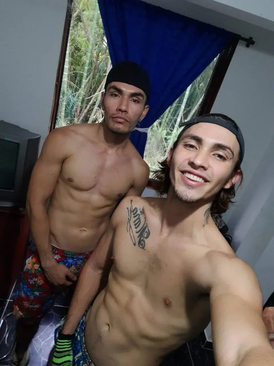 Hot_Sharks_