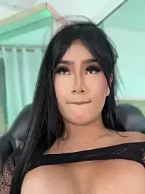 Stripchat Adult Webcam of Vale_Prada