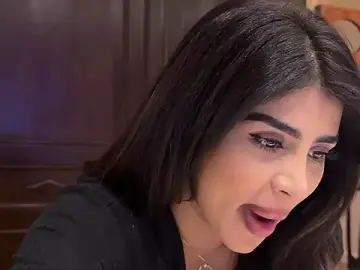 Stripchat Sex Cam of ArabicBarbie