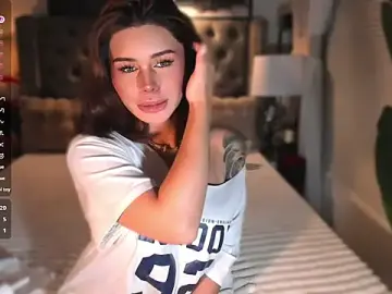 Stripchat Free Porn Cam of ParisianDoll