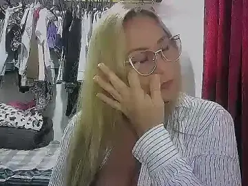 Stripchat Nude Webcam of mariana0x