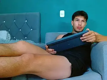 Stripchat Adult Video Chat of matteo_rr