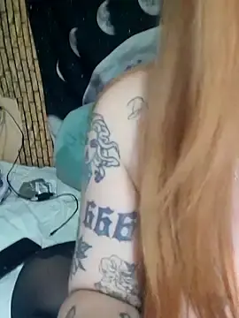 Stripchat Sex Cam of lilith_moon_666