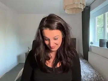 Stripchat Live Sex Cam of yourcassiexo