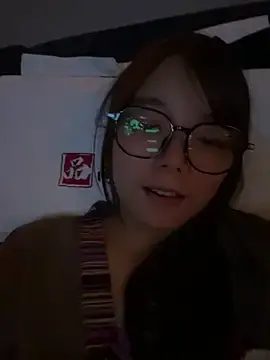 Stripchat Live Sex Cam of Puting_q