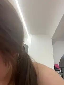 Stripchat Live Sex of Puting_q