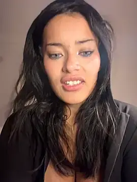 Stripchat Free Porn Cam of Risky_Workouts