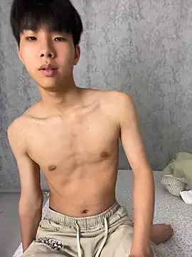 Stripchat Live Sex Cam of guoguo18