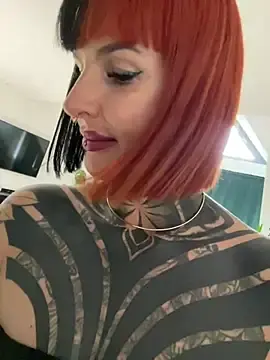 Stripchat Adult Webcam of KathaleaNoir