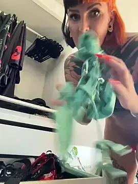 Stripchat Live Porn of KathaleaNoir