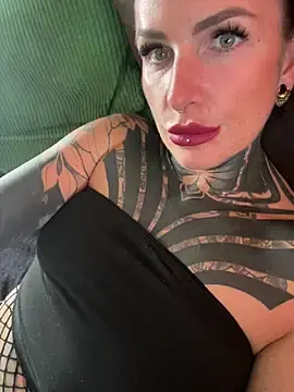 Stripchat Free Porn Cam of KathaleaNoir