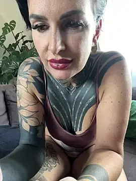 Stripchat Live Porn of KathaleaNoir