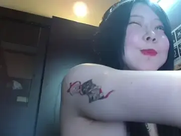 Stripchat Nude Webcam of NATINATU252525